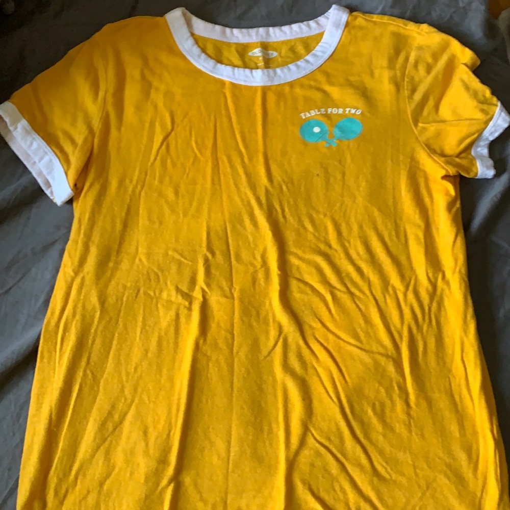 yellow tee